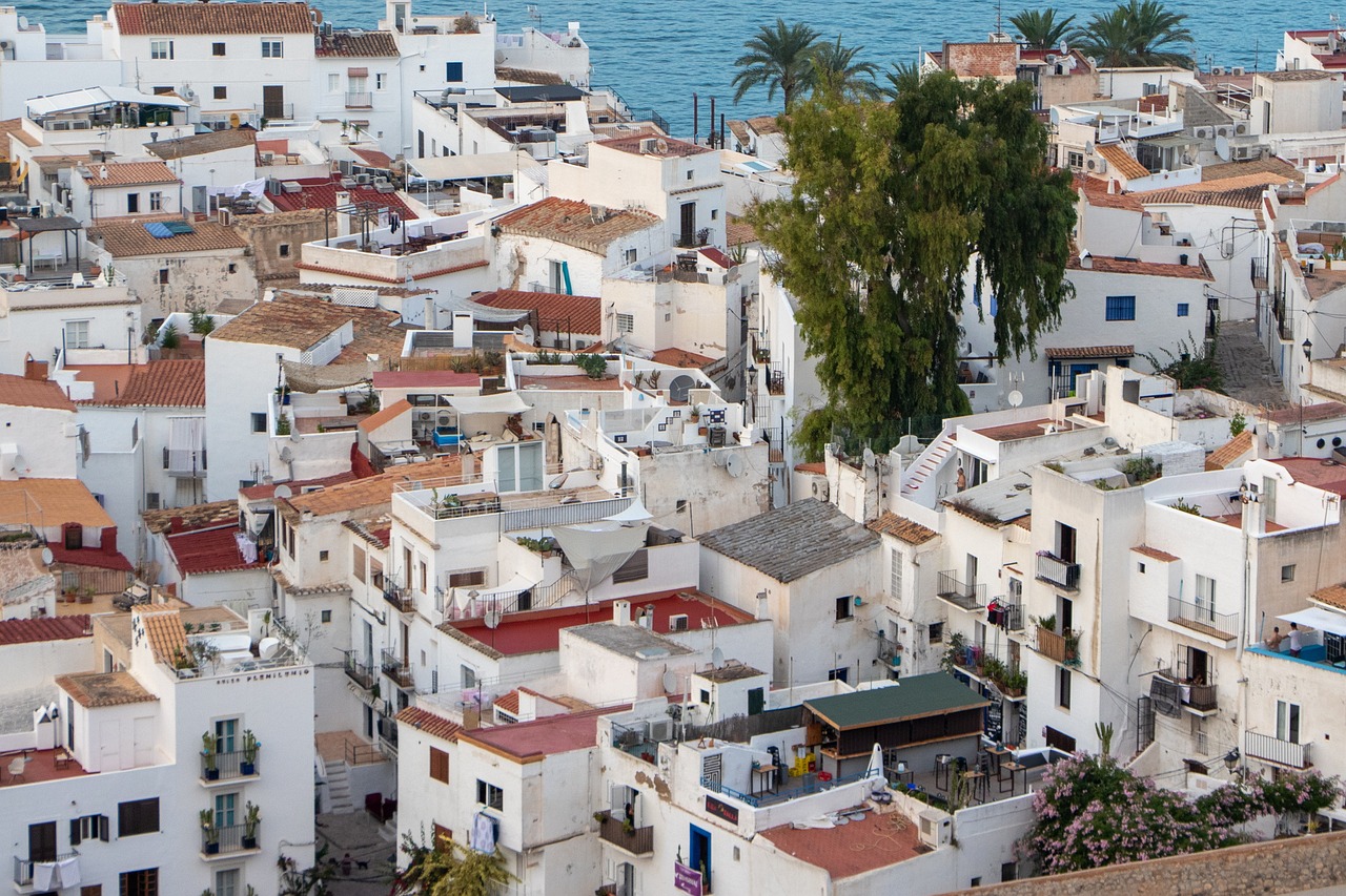 ¿Cuánto vale ir a Ibiza en barco?