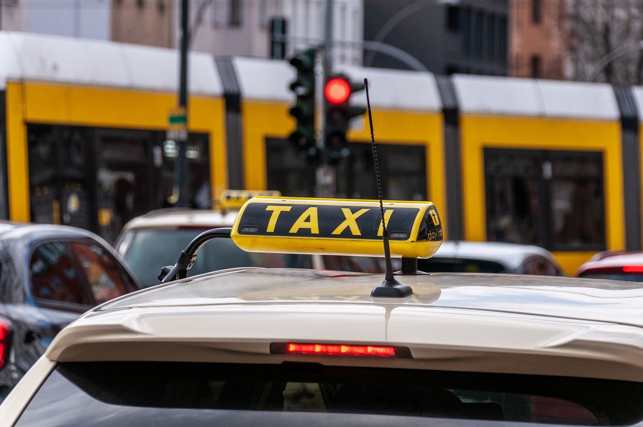 ¿Cuánto vale un taxi del aeropuerto de Lanzarote a Puerto del Carmen?