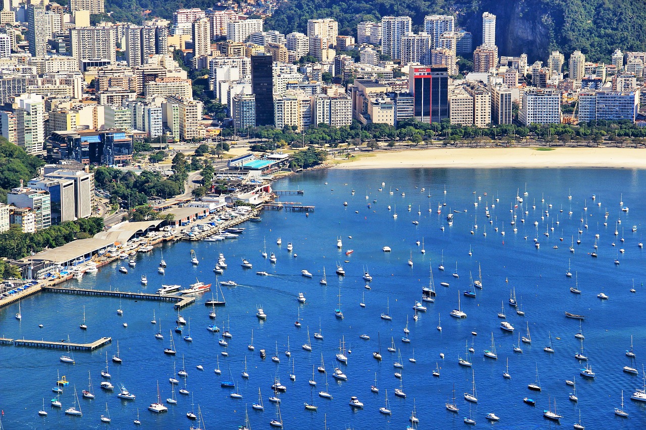 ¿Cuál es la playa más grande de Palma de Mallorca?