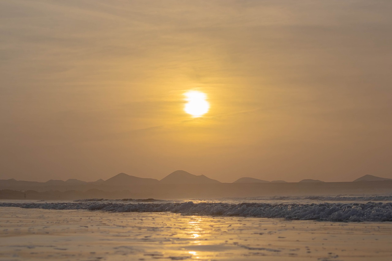 ¿Dónde está la playa de La Caleta?